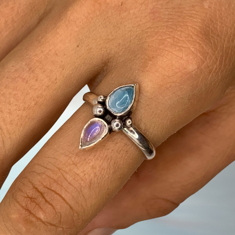 Sterling silver pear larimar and moonstone ring